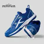 Badminton shoes