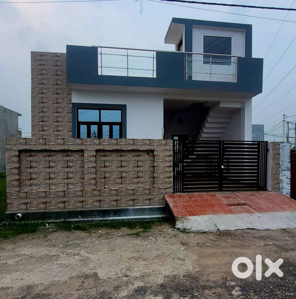 Kursi Road House for sale