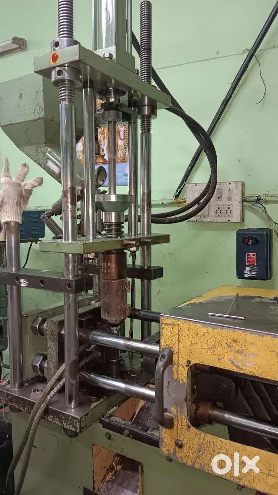 Injection molding machine