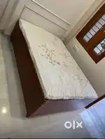 Bed Diwan 4*6 with Box