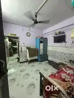 House for  heavy deposit