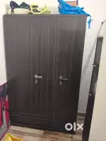 Steel almirah 100kg