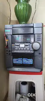 Sony hi fi system VX501 ( 2600 W ) for sale.