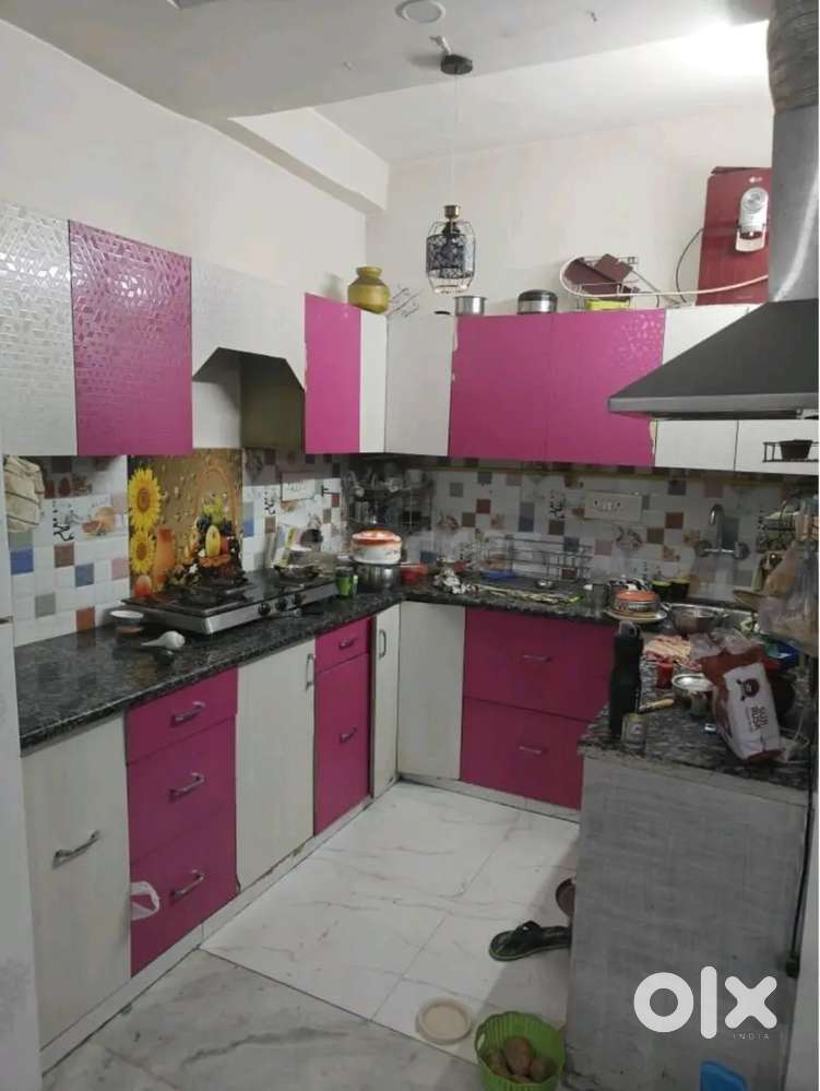 1Rk flat near Nirman Vihar Metro