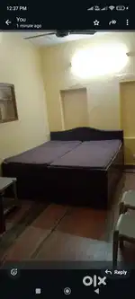 A room for rent near by bus stand n golden temple sharing or single