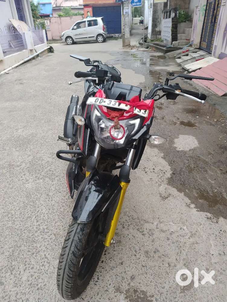 Tvs apache 200 4V race edition