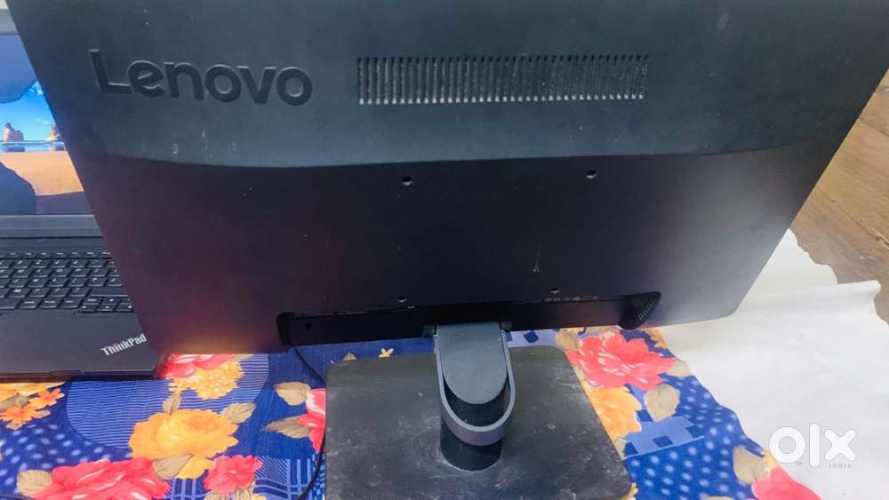Lenovo monitor