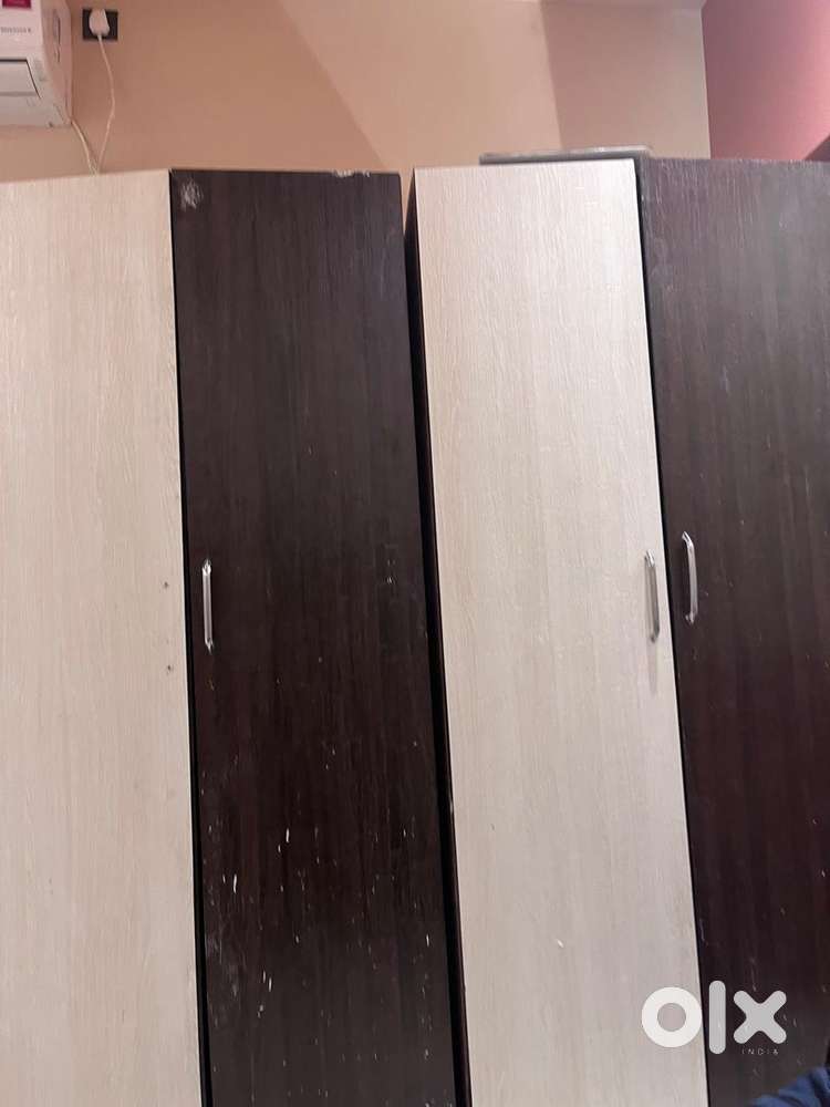 4 door cupboard