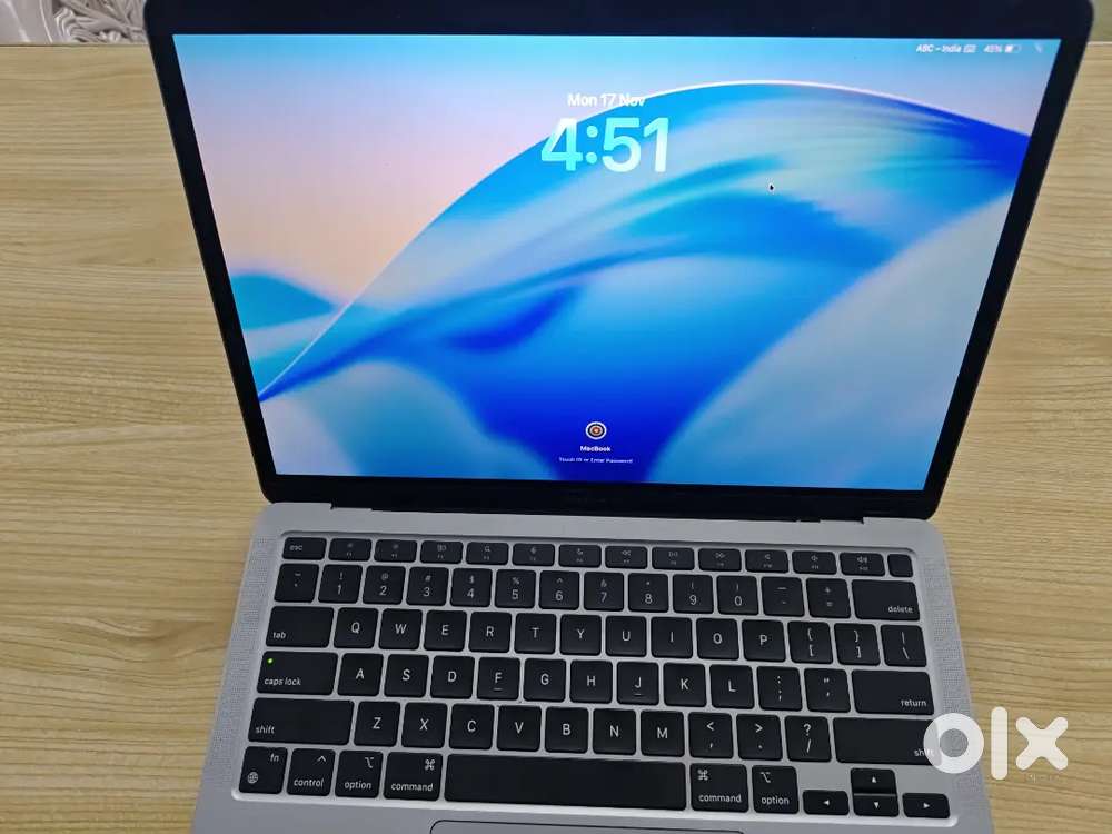 Apple Macbook Air M1