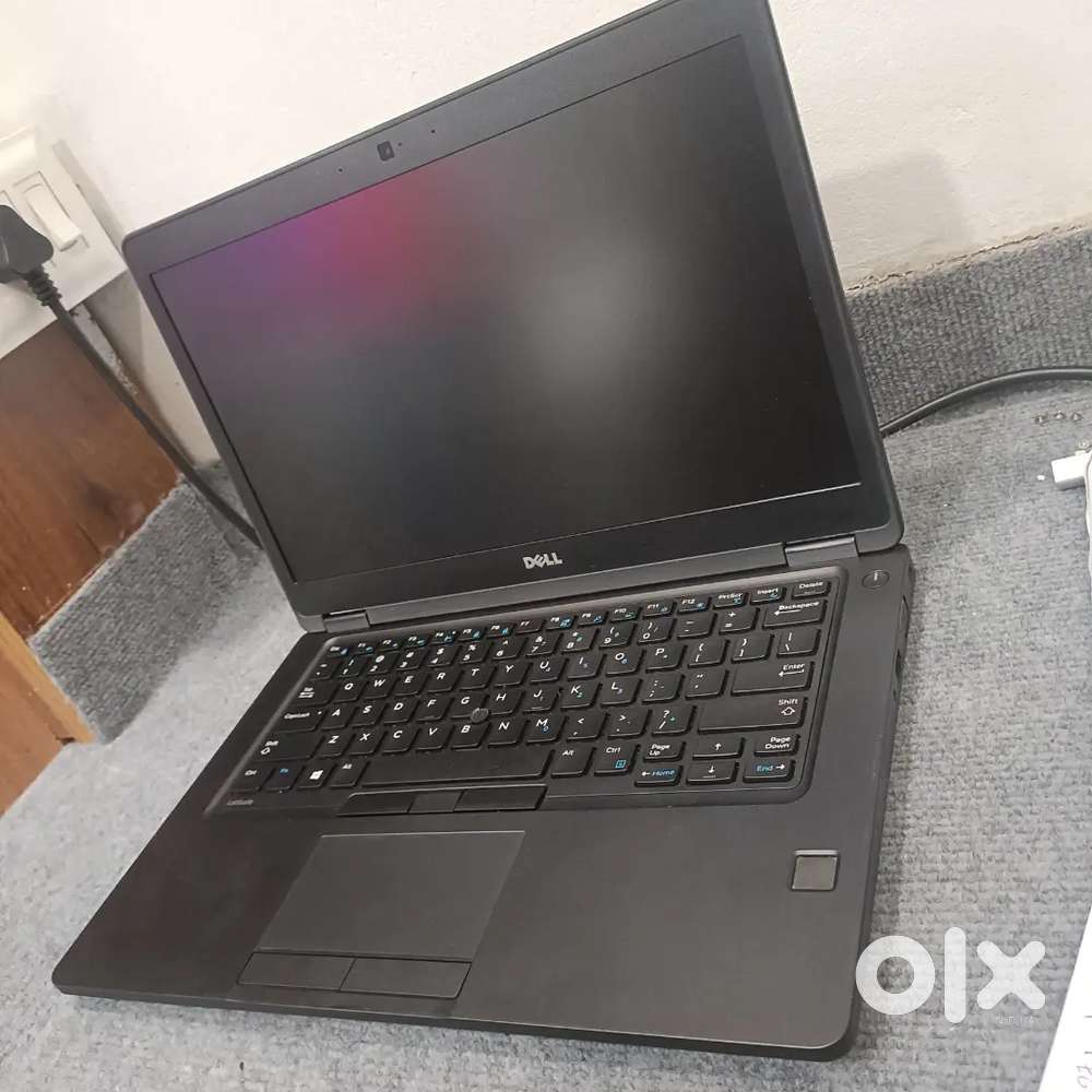 DELL latitude 5480
 *Intel Core i7 7th Gen 
8GB Ram 
256GBSSD Nvme