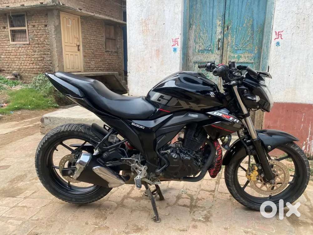 Suzuki gixxer monotone 150cc