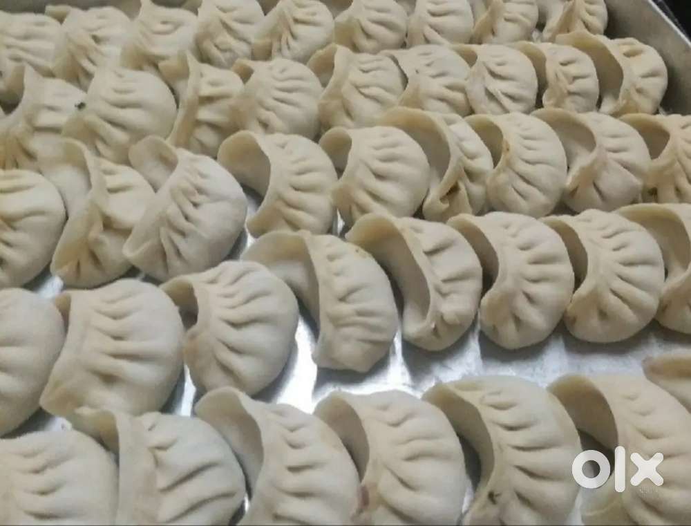 Momo factory m kaam krne k liye 4 logo ki jarurat h.