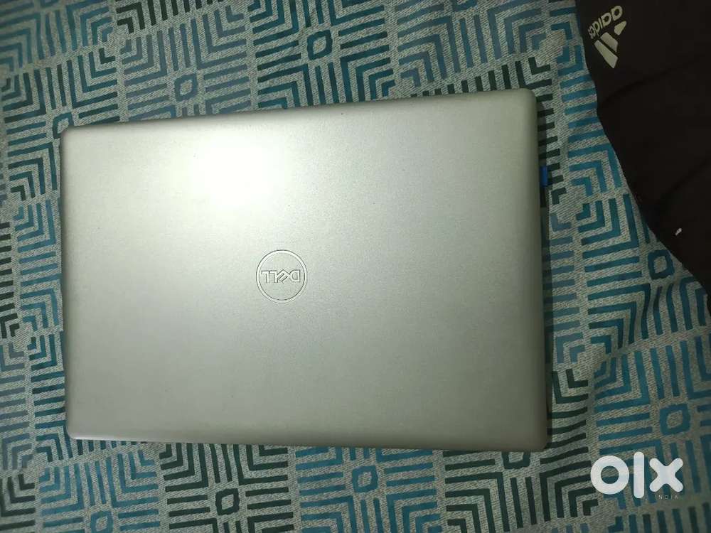 I have a laptop I am selling it .