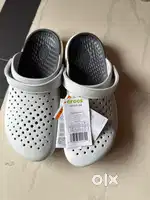 Crocs InMotion Vlog Mens size 10 Brand new