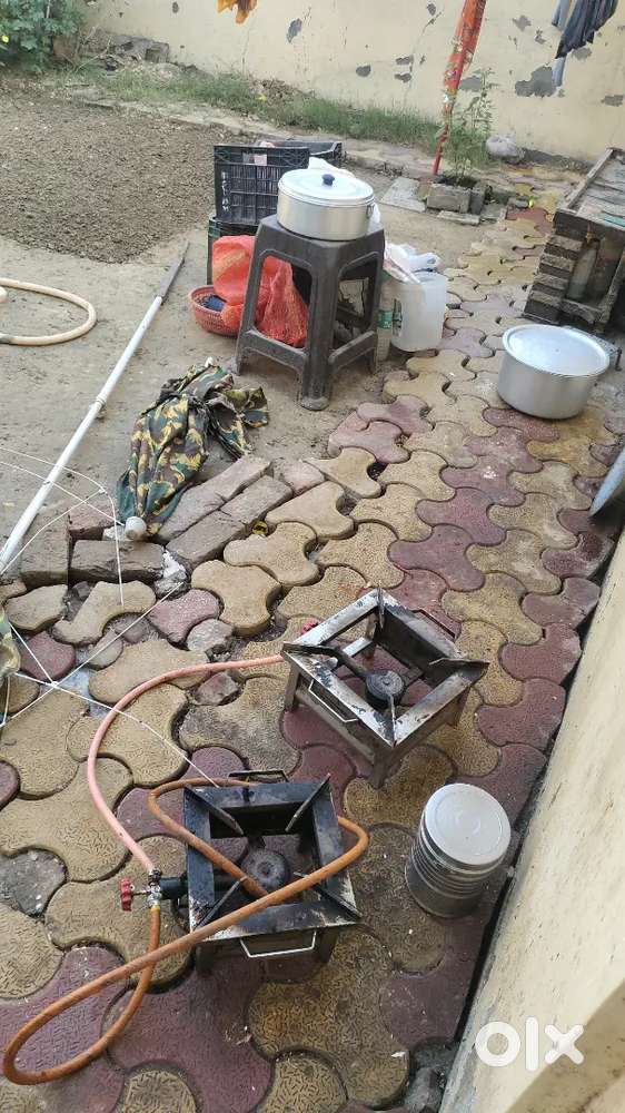 Hotel Line Ke Bahut Saman Hai
