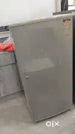 Fridge / refrigerator