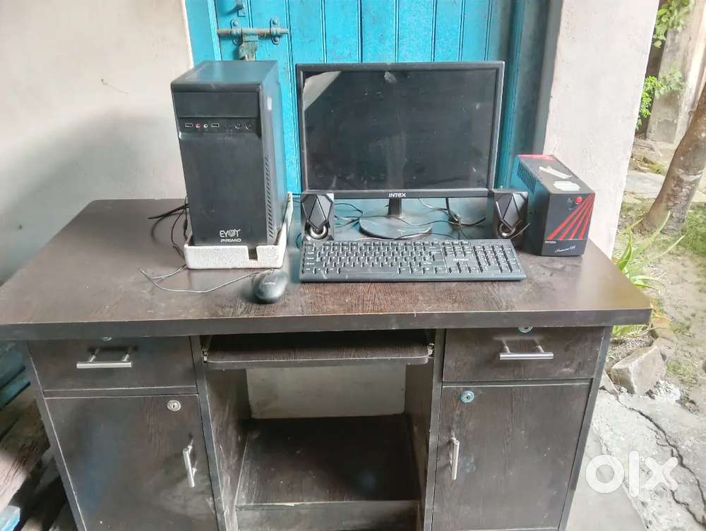 Total desktop computer set