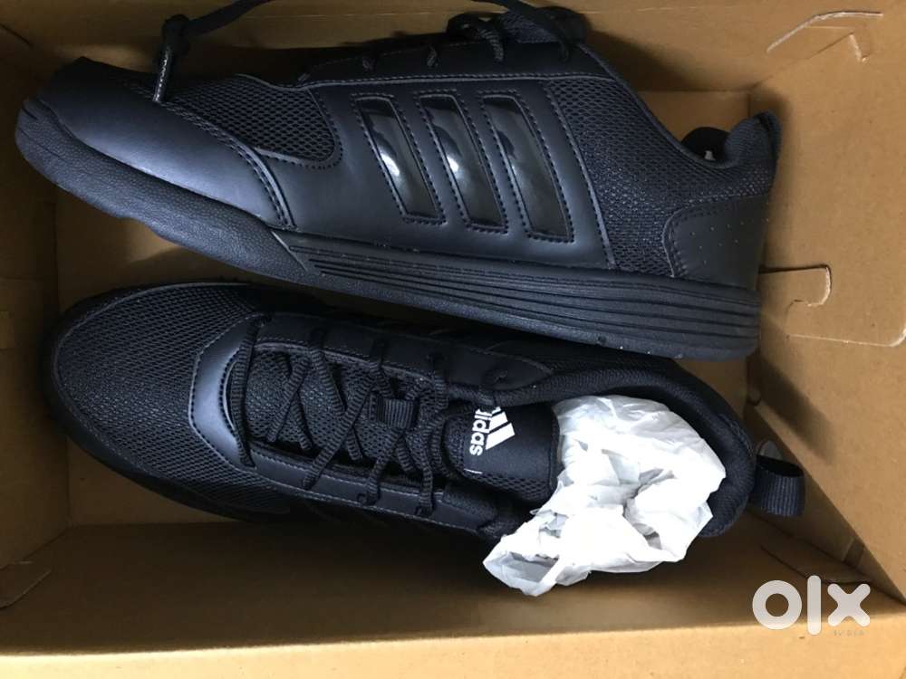Adidas black shoes for men. Unused