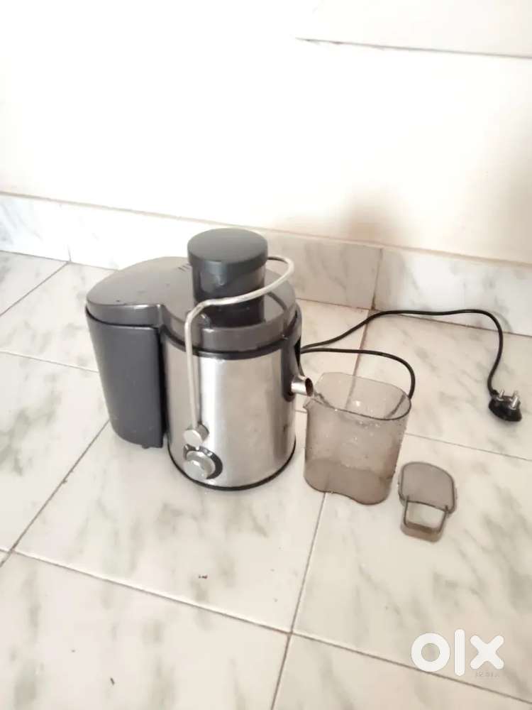 Abc prestige juicer in new condition in warranty(price can be reduced)