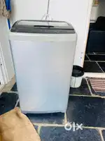 Hair washing machine