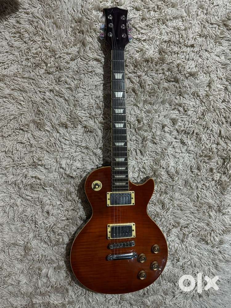 Hertz Les Paul Style Guitar