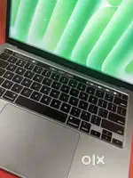 Macbook Pro M2
