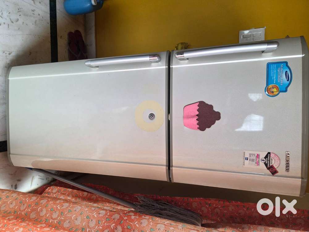 Samsung Double door 230 ltr