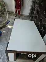 Table wood and stone