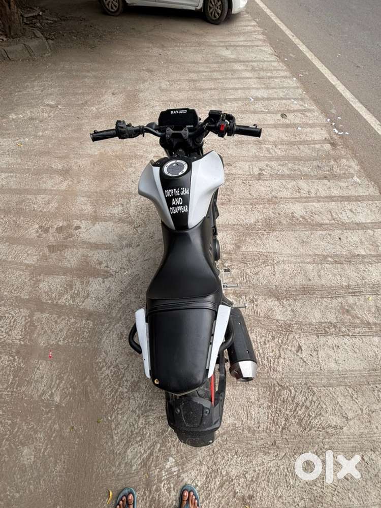 All ok genuine parts first onwer Company fitted alloy