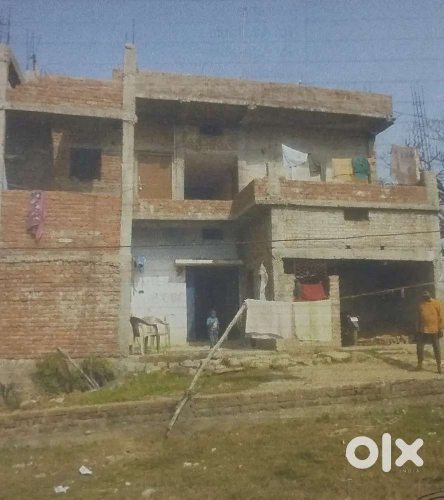 House in hariom nagar itaura urgent sell