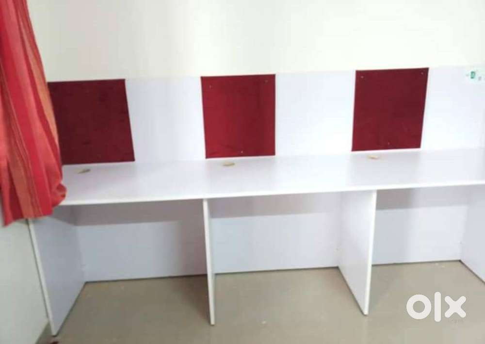 Premium Office Workstations at Best Price – Custom Options Available