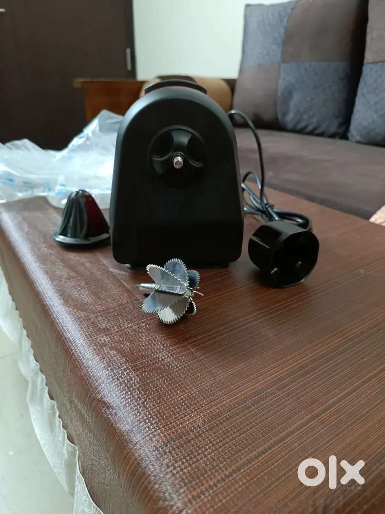 Electric Coconut Scraper