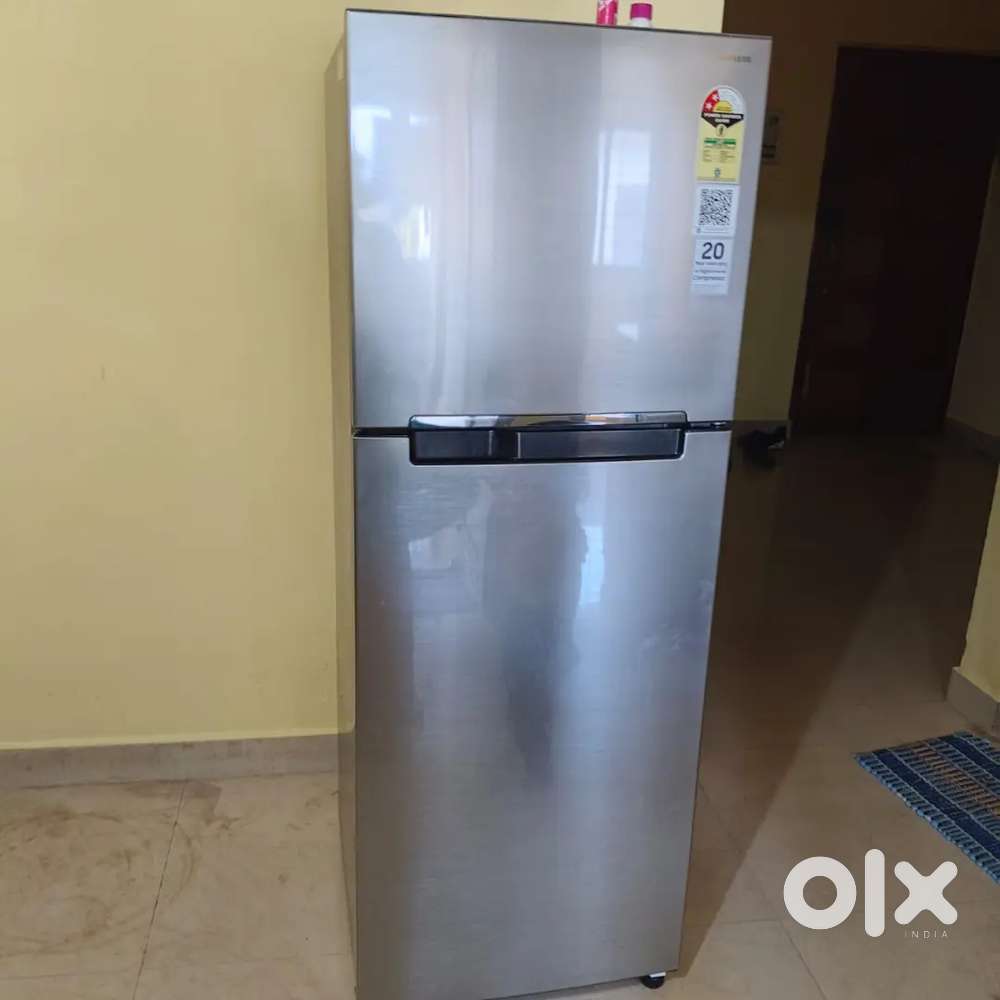 Fridge nd waching motion