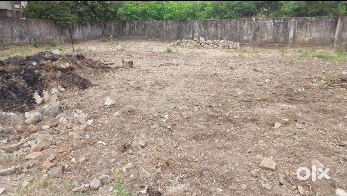 Service road touch plot for longterm lease Ravet