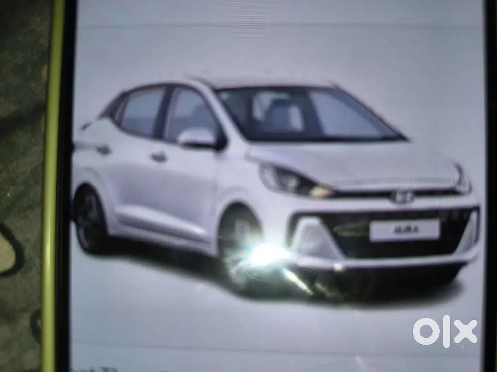 Wanted drivers for yellow board aura car