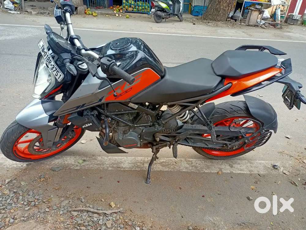 KTM Duke 200 single owner