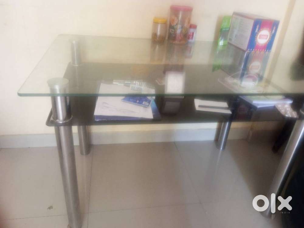 Dinning Table & Teapoy