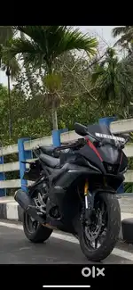 Yamaha R15 v4 matte black