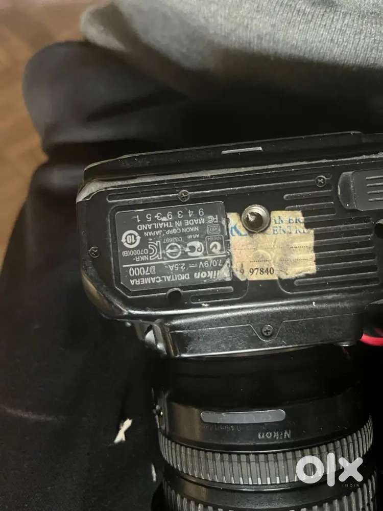 Nikon 700D urgent sale two bettry with charger and camera beg