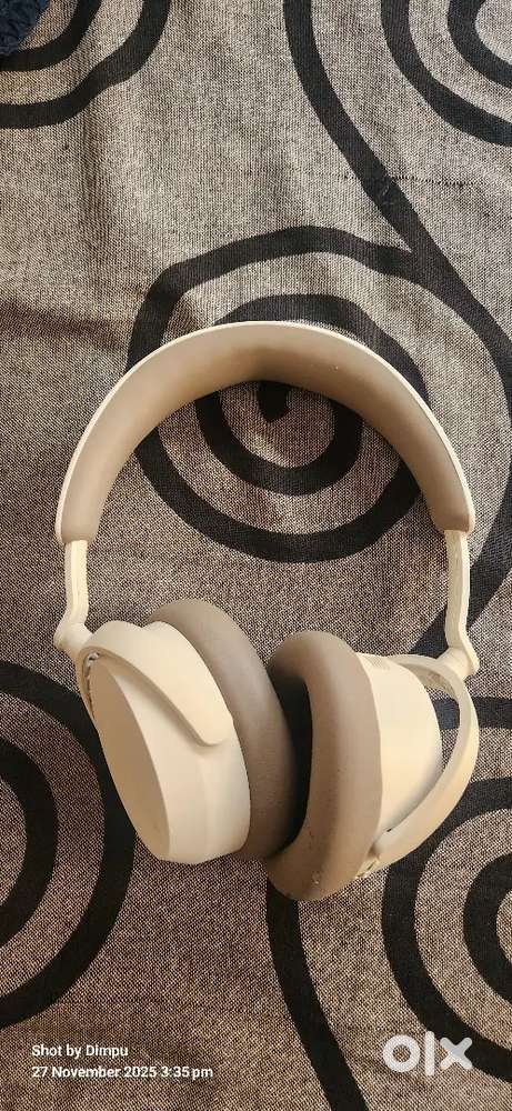 Sennheiser Accentum Wireless Headphones
