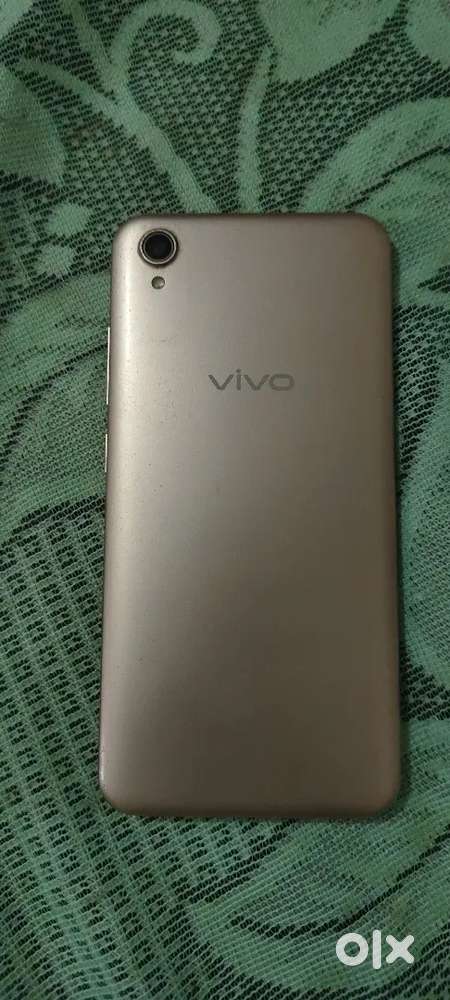 Vivo v7 plus 4+64