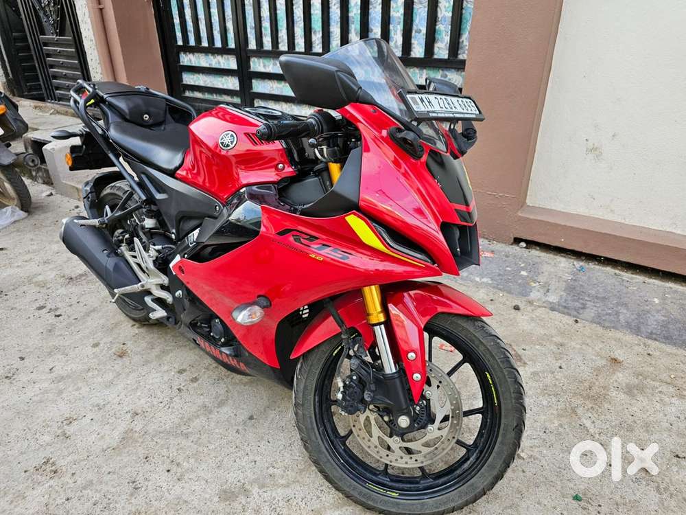 R15 V4 in clean condition well maintained