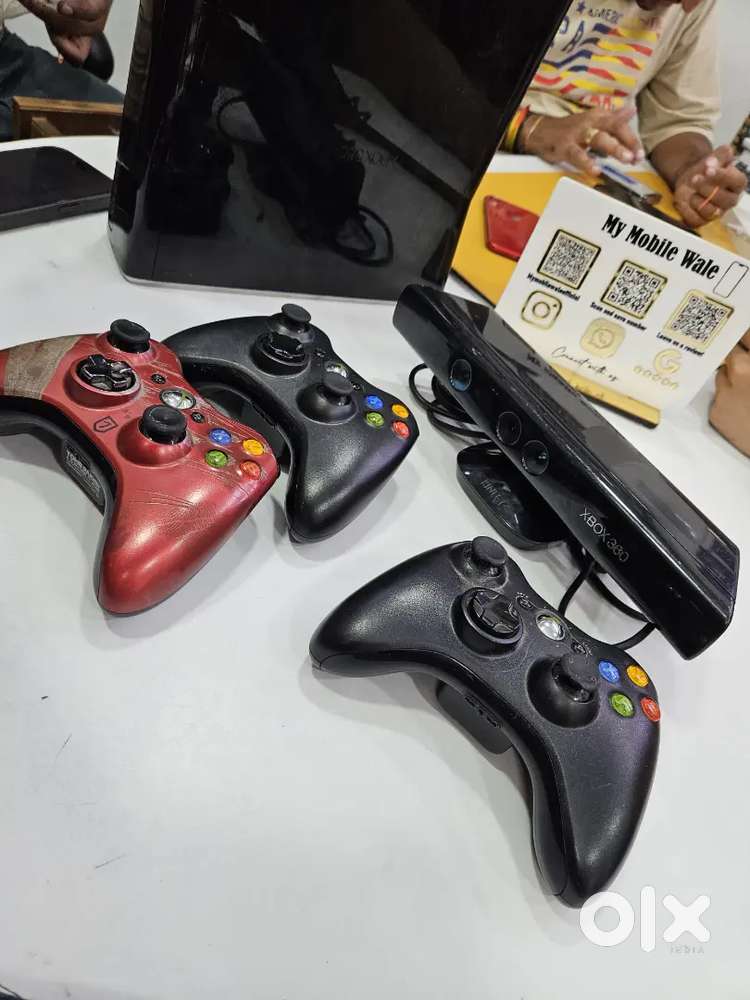 Xbox 360 2 remote 1 kinetic with games 3 all working