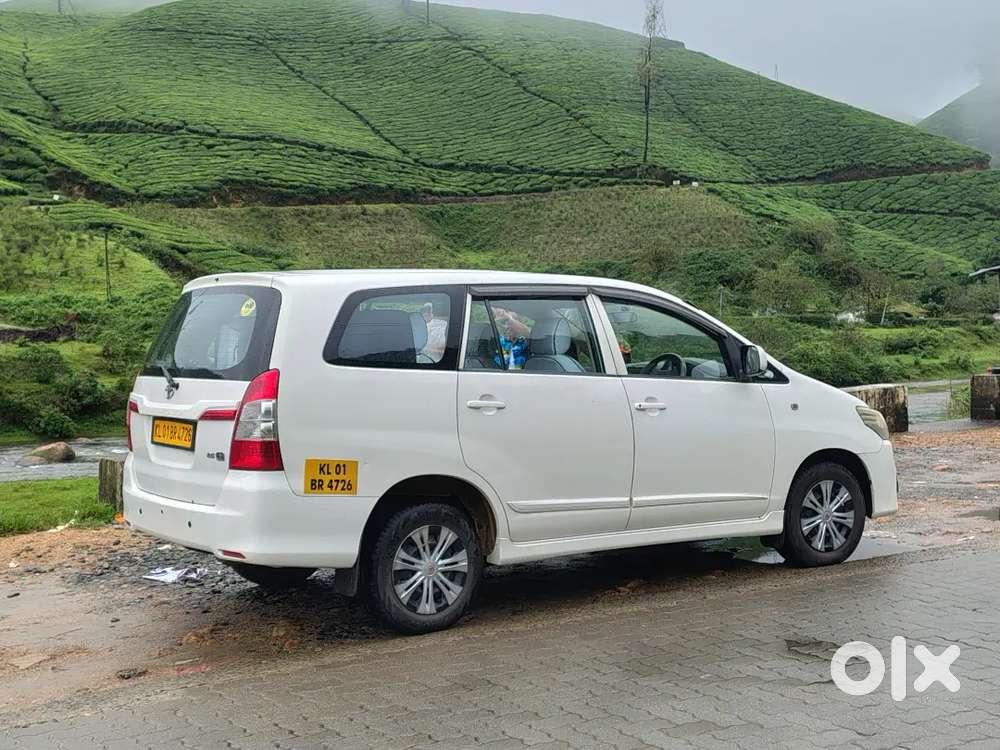 Toyota Innova 2014