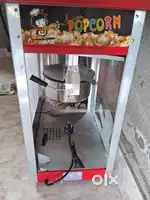 Popcorn masien and candy