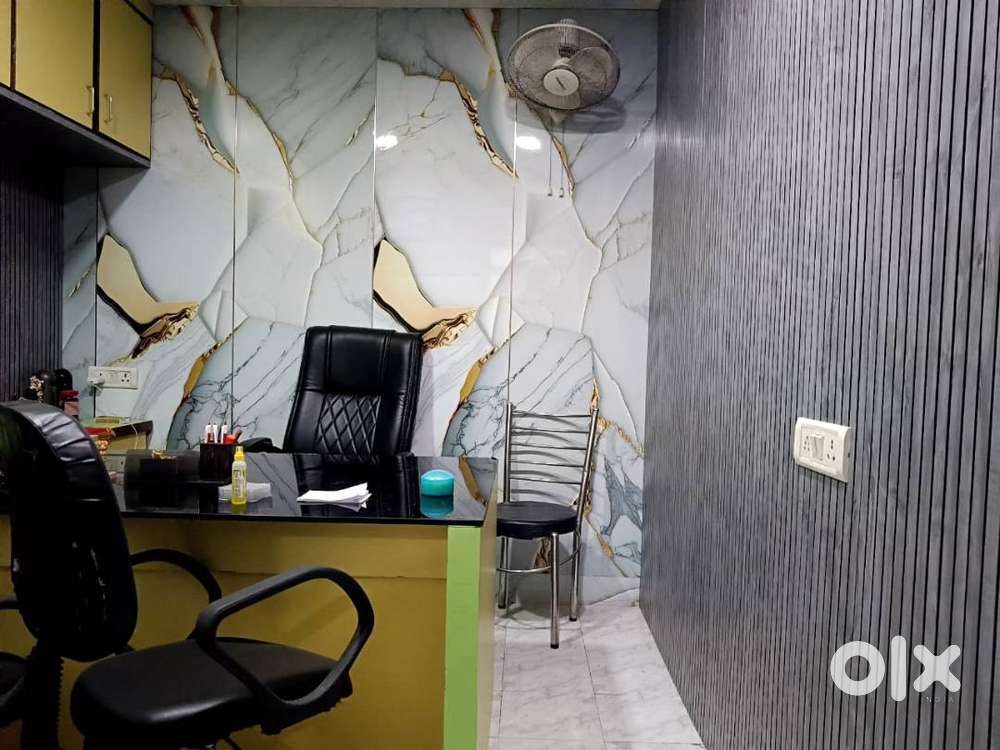 Ready to move, furnished office / shop