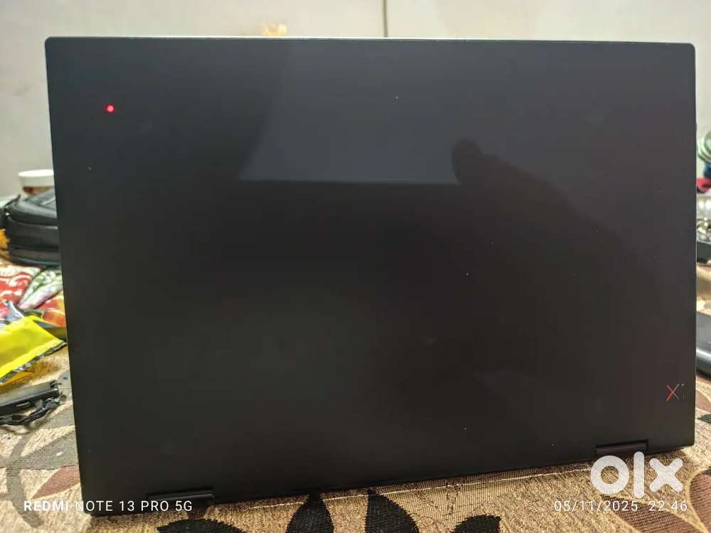 LENOVO X1 Yoga i7/8th gen