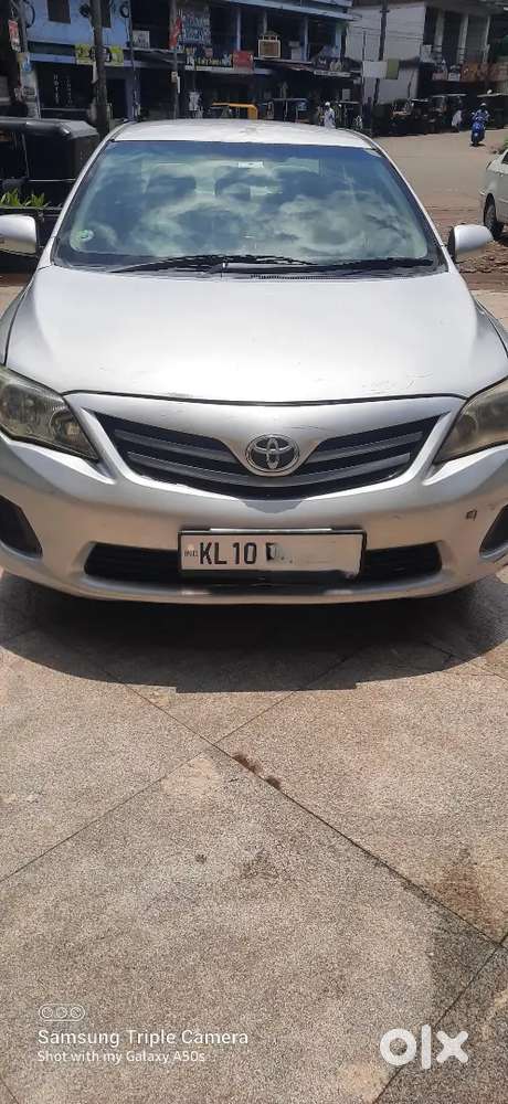 Toyota Corolla Altis 2012