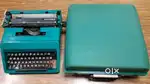 Olivetti STUDIO 45 Semi Portable Typewriter
