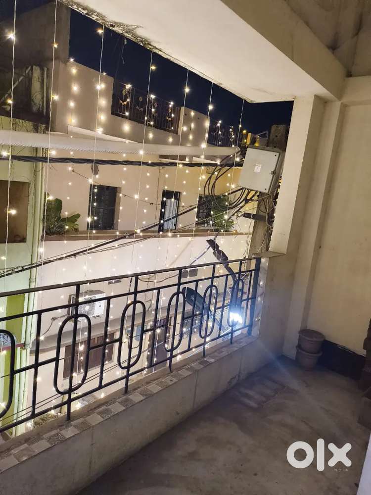 2 BHK flat for rent with 1, 2 wheeler parking